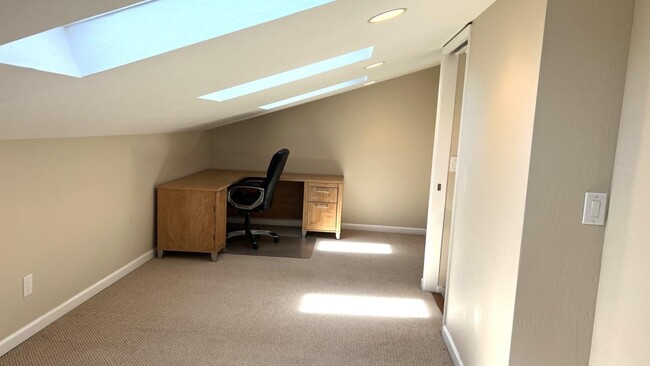 Building Photo - 10843 Northfield Square