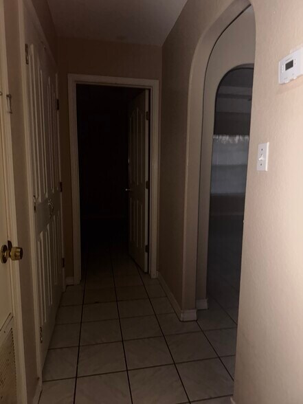 Building Photo - 2206 N 7th St