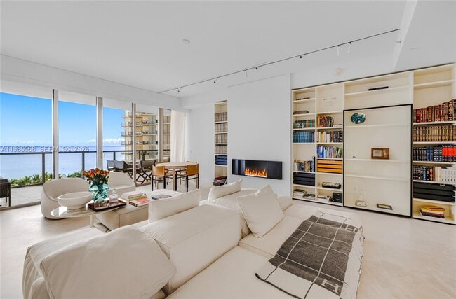 Building Photo - 9705 Collins Ave