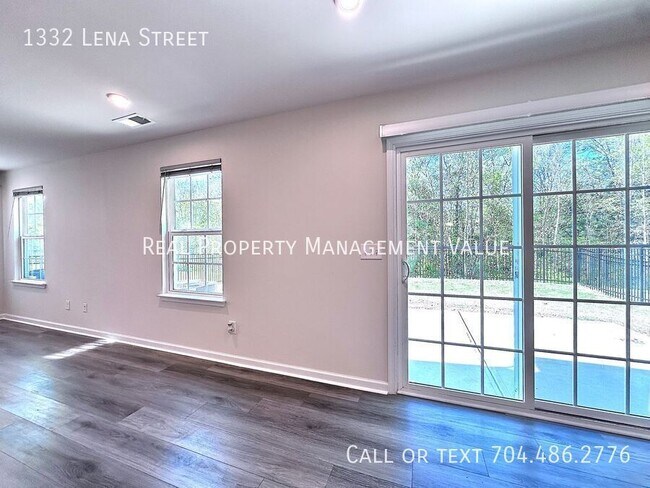 Building Photo - 1332 Lena St