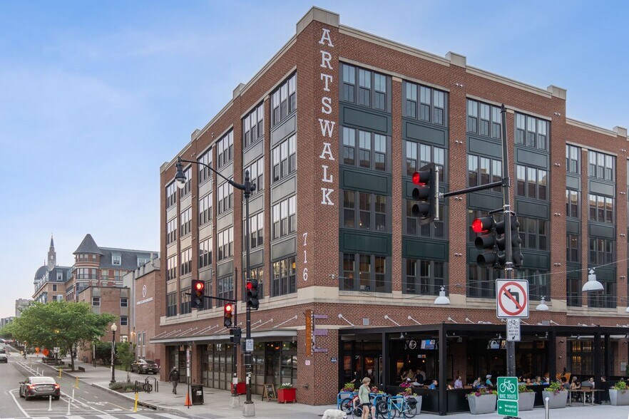 Building Photo - 3424 9th St NE