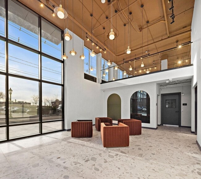 Building Photo - 1 Mallory Ave