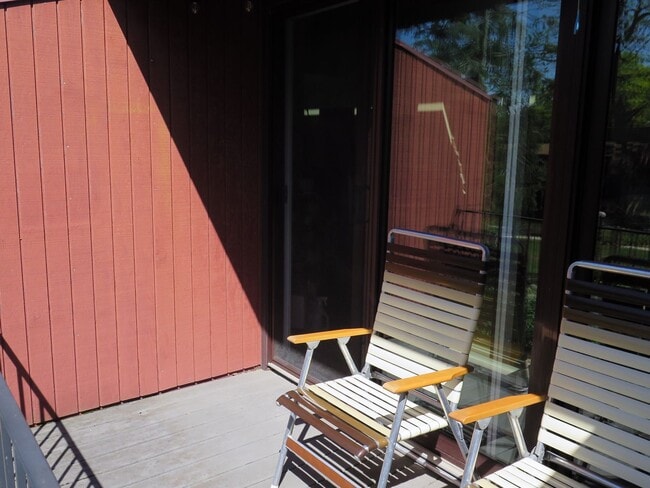Building Photo - Two-Bedroom Condo| Parking + WiFi Included!