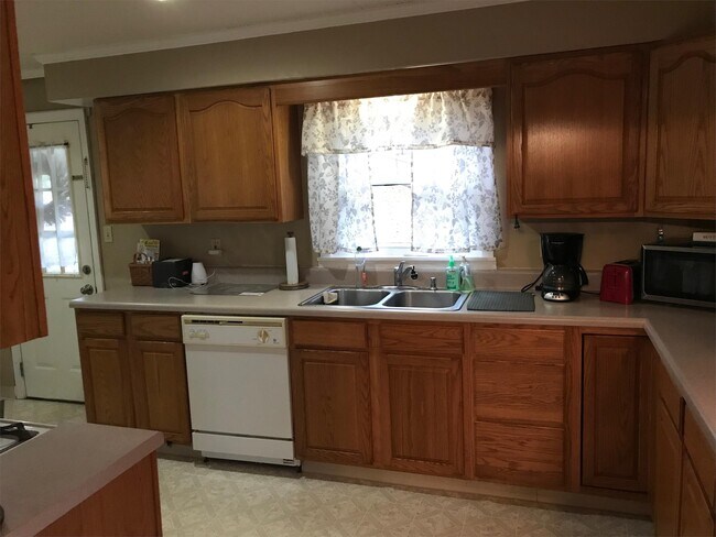 Building Photo - 118 Ogontz Ln