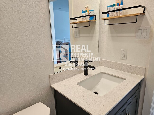 Building Photo - Move-In Ready Home in Sienna with Resort Amenities