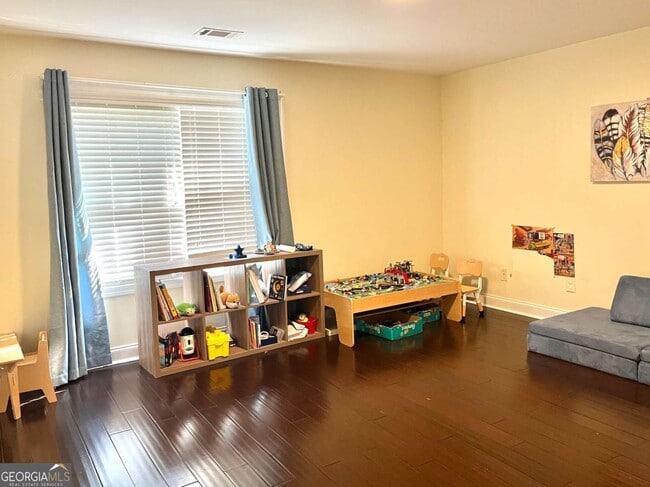 Building Photo - 440 Highgate Dr