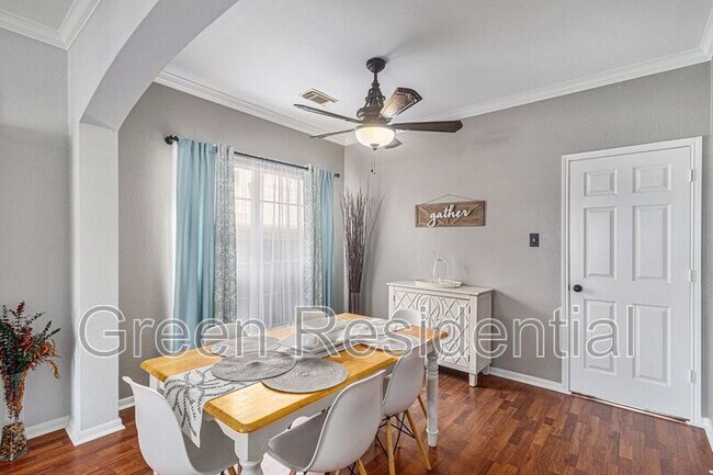 Building Photo - 11230 Sunshine Park Dr