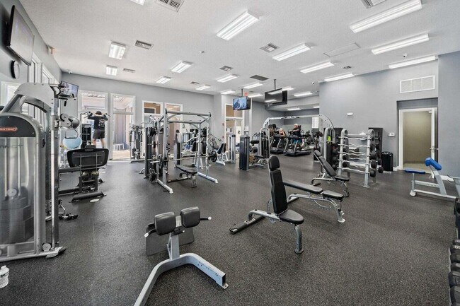 Building Photo - 12919 Hyland Cir