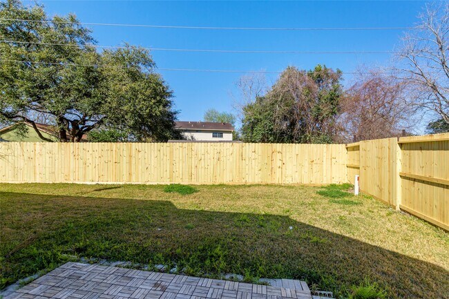 Building Photo - 11723 Cypress Creek Forest Dr