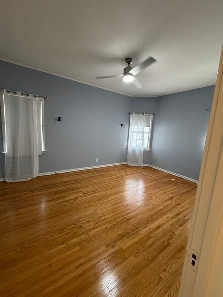 Bedroom - 1068 S Orange Grove Ave