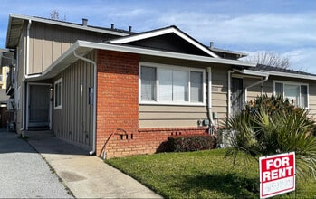 Building Photo - 1161 Driftwood Terrace