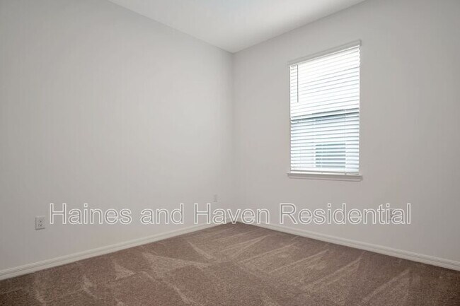 Building Photo - 4136 Lavender Ct