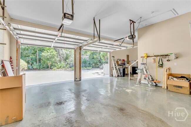 Building Photo - 52 Monastery Rd