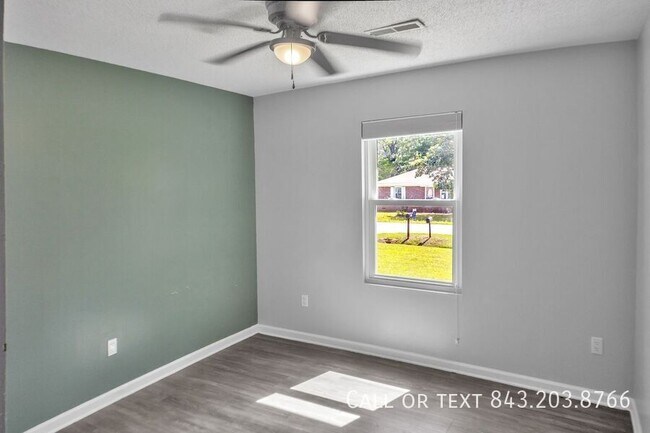 Building Photo - 227 Jean Wells Dr