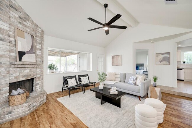 Primary Photo - 16302 Bates Cove