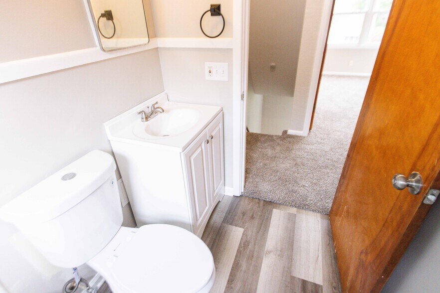 Building Photo - 3725 Watson Ave