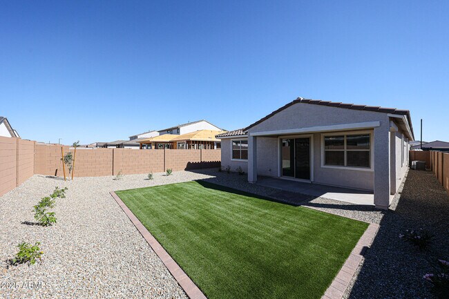 Building Photo - 25148 N 172nd Dr