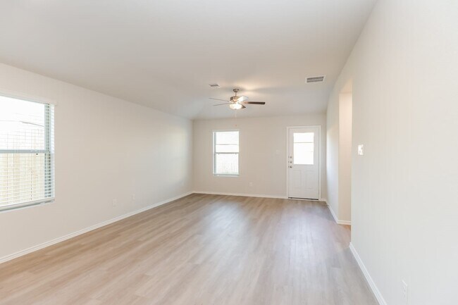 Building Photo - 24836 Scilla Wy