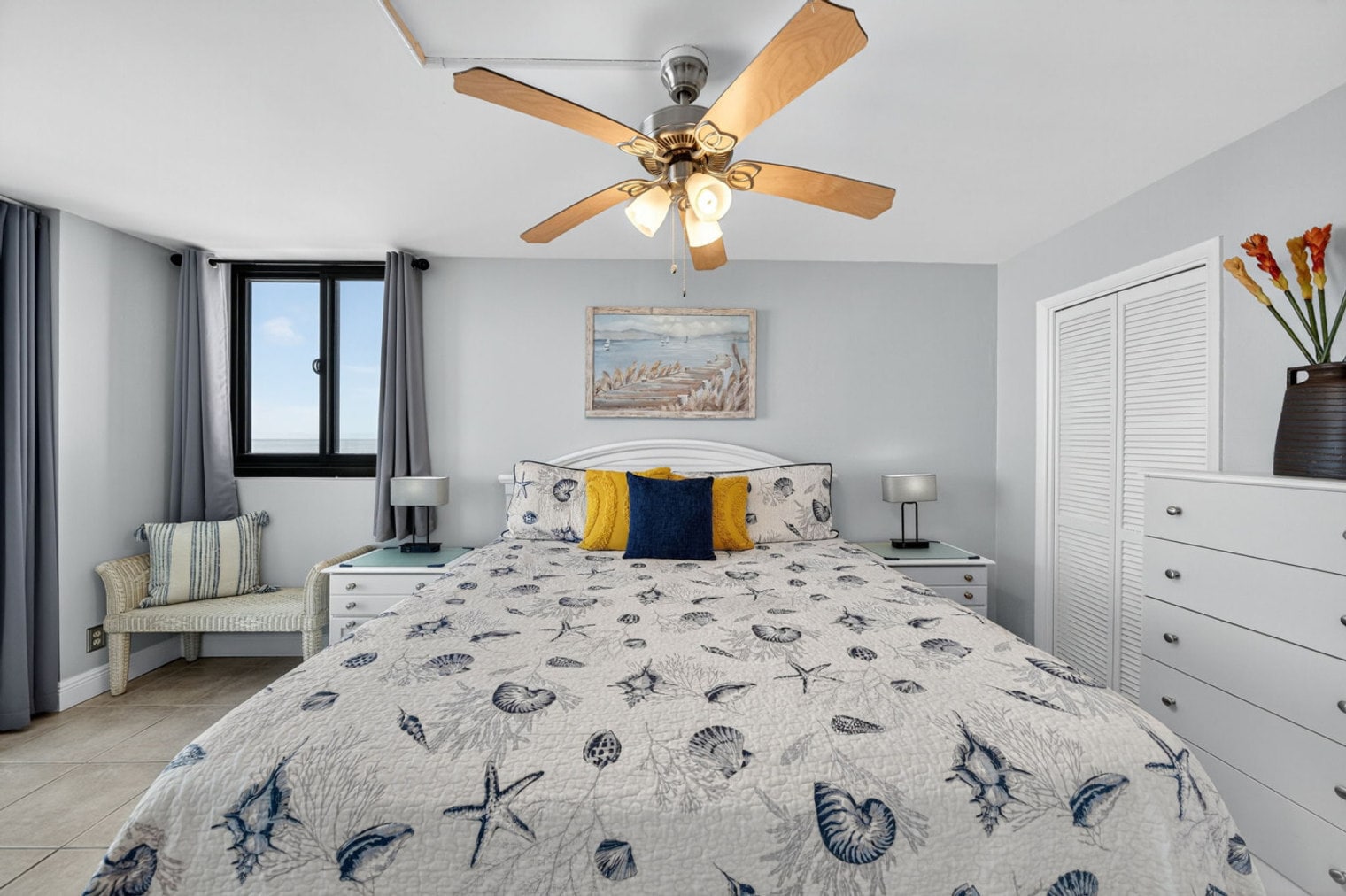 Building Photo - 9850 S Thomas Dr