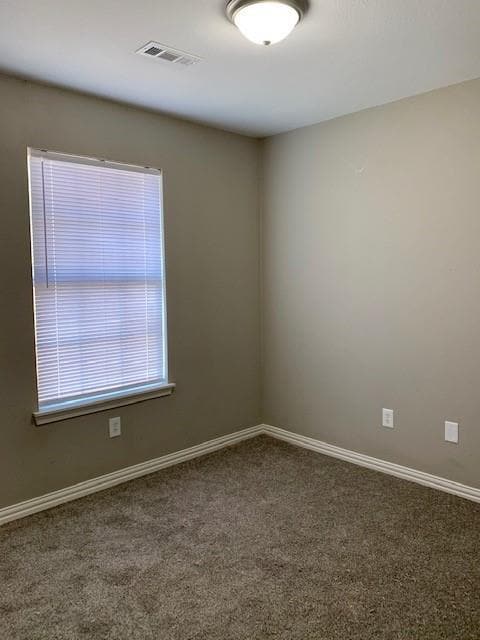 Building Photo - 565 Oakwoods Dr
