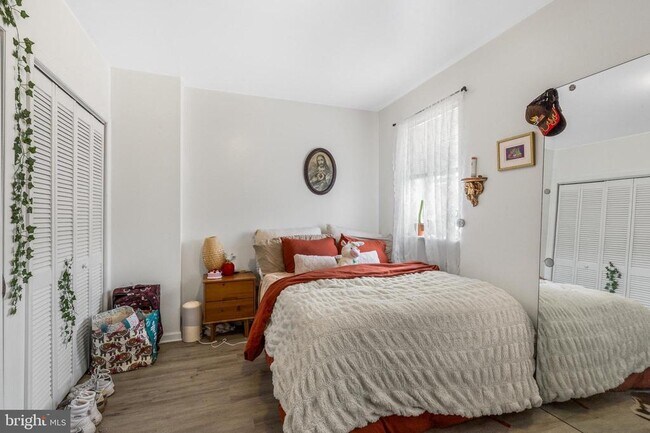 Building Photo - 2223 S 15th St