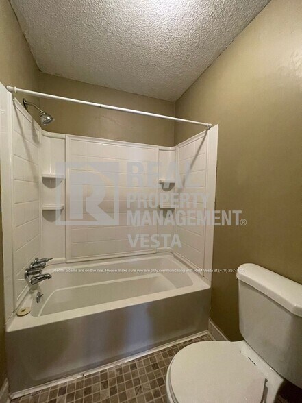 Building Photo - 1177 Sandy Beach Dr
