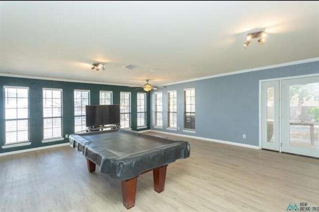 Building Photo - 1403 W Bonita Dr
