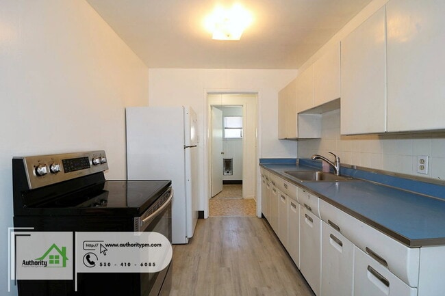 Building Photo - 2714 Leland Ave
