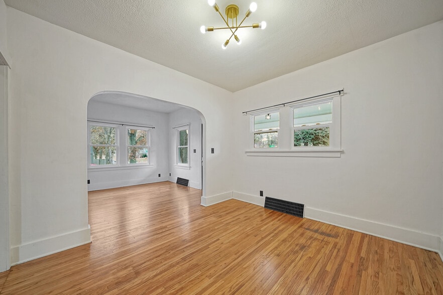 Building Photo - 3940 J St