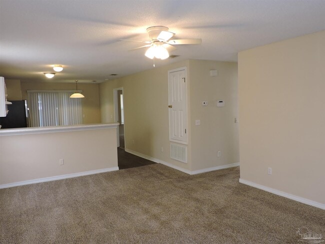 Building Photo - 1005 Antigua Cir
