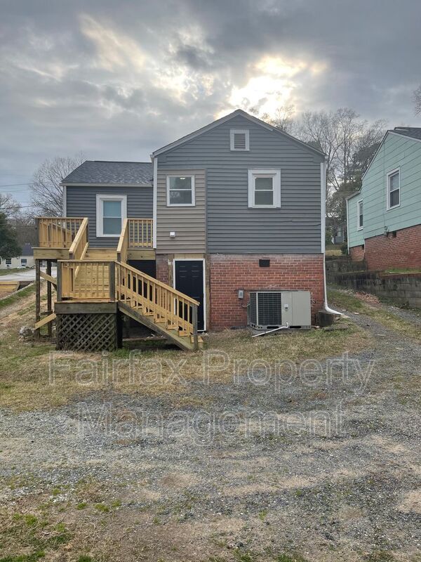 Building Photo - 1212 N Miami Blvd