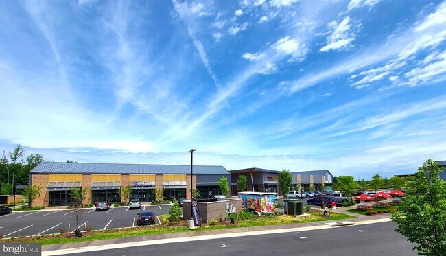 Building Photo - 18 Willow Glen Ct