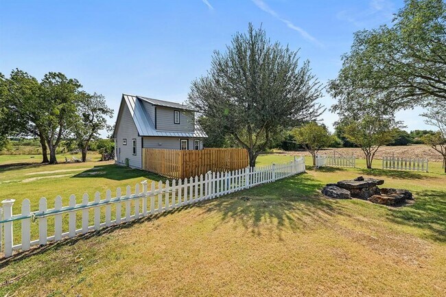 Building Photo - 600 Co Rd 412