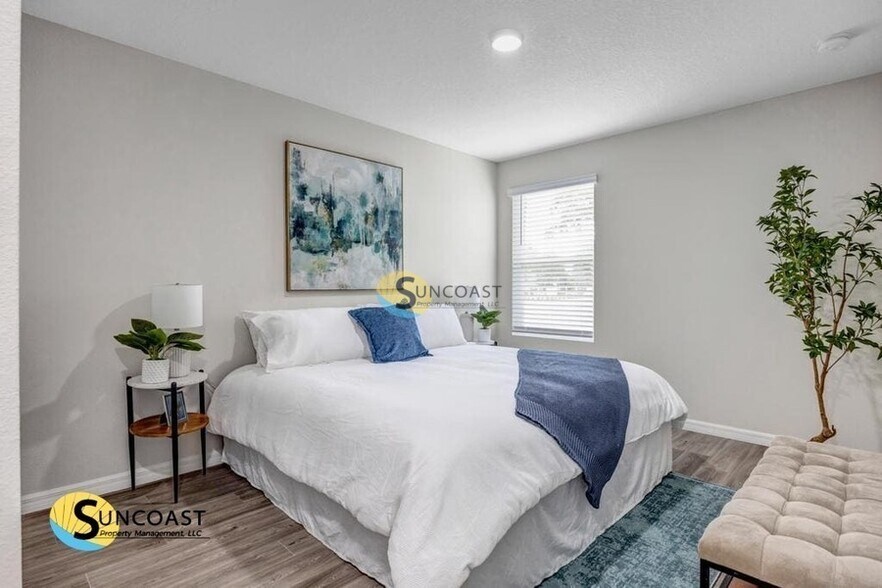 Building Photo - 11479 Oakfield Ct