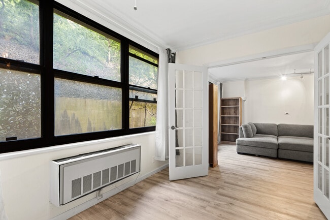 Building Photo - 7004 JFK Blvd E