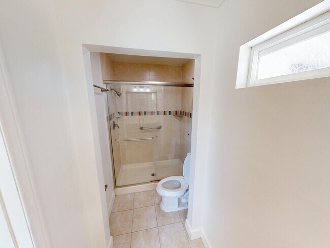 Building Photo - 4933 63rd St