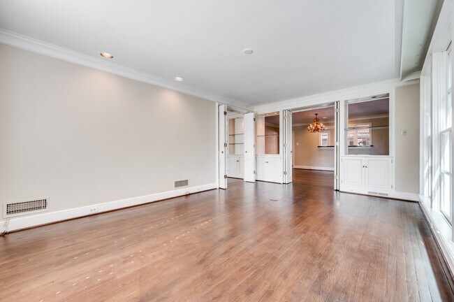 Building Photo - 4520 Westway Ave