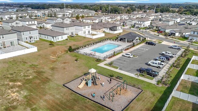 Building Photo - 38345 Honey Suckle Dr