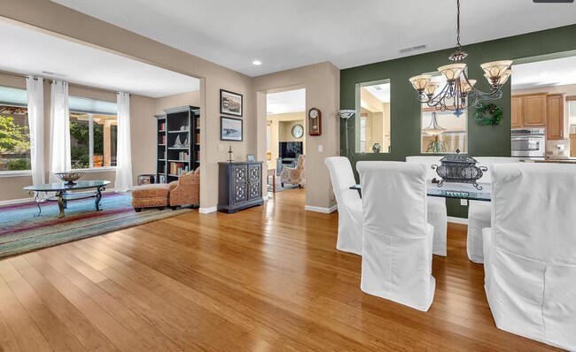 Building Photo - 14000 Welsh Mountain Ct