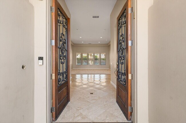 Building Photo - 49460 Rancho San Francisquito