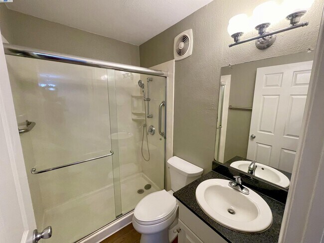 Building Photo - 7317 Starward Dr