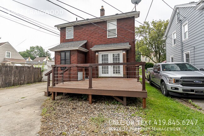 Building Photo - 1542 Craigwood-