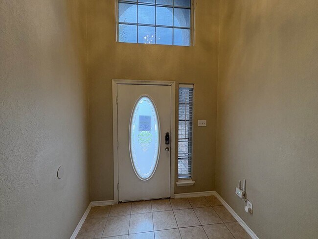 Building Photo - 9139 Prairie Trails Dr