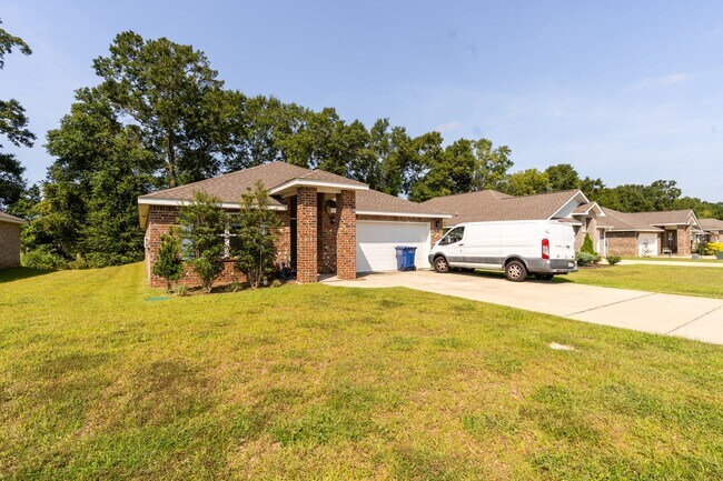 Building Photo - 2568 Arbordale Lp