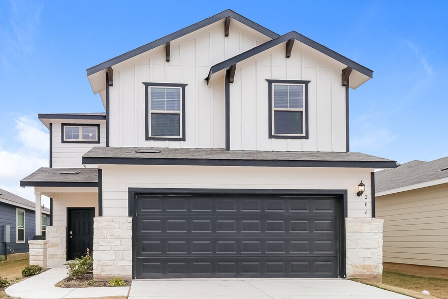Primary Photo - Sunset Oaks Rental Homes