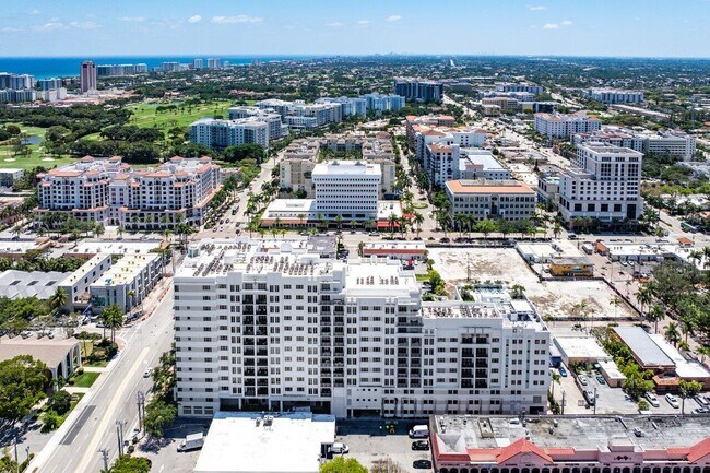 Building Photo - 155 E Boca Raton Rd
