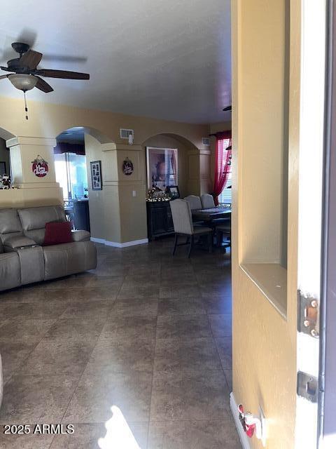 Building Photo - 14874 W Columbine Dr