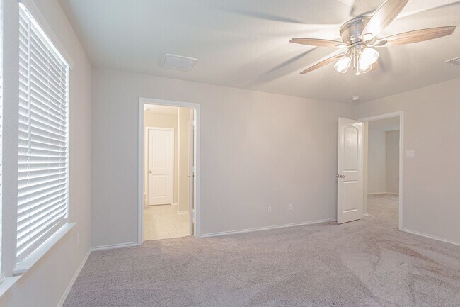 Building Photo - 632 Reinhardt Blvd