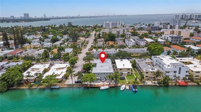 Building Photo - 1905 Calais Dr