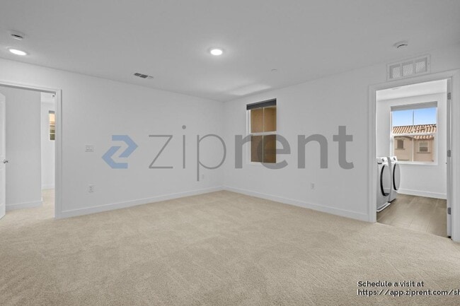 Building Photo - 15961 Mavericks Ln